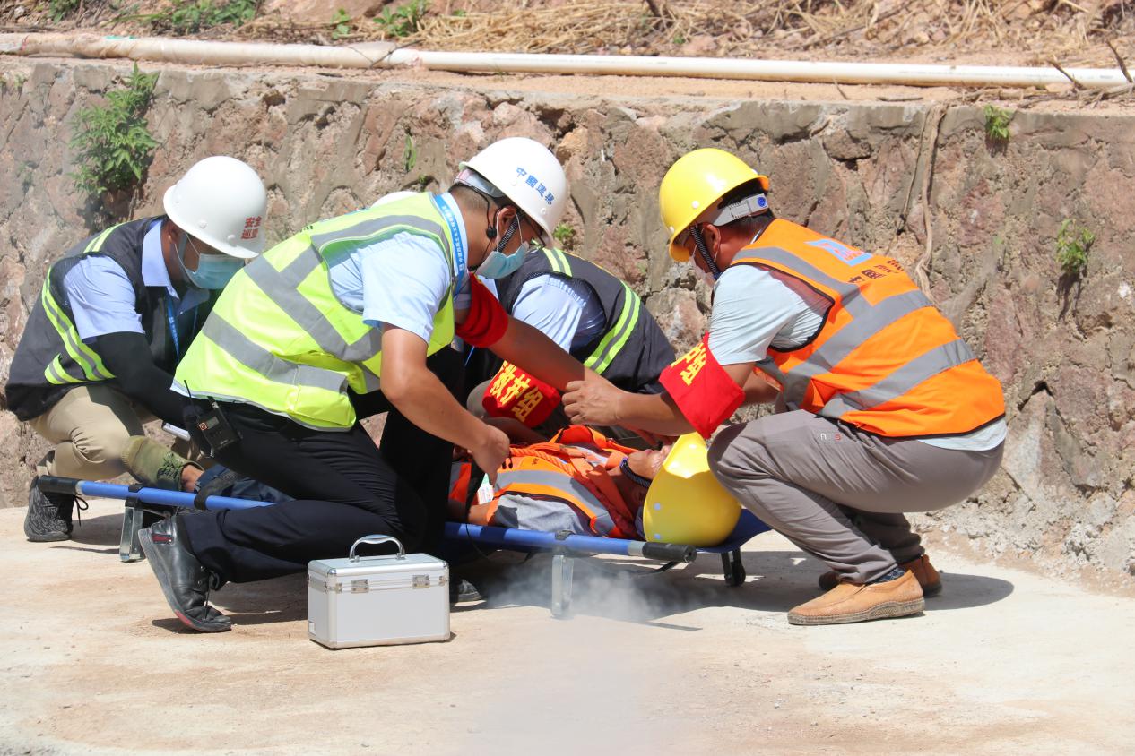 消除事故隱患 筑牢安全防線 南山區建筑工務署舉辦2020年“安全生產月”消防應急演練